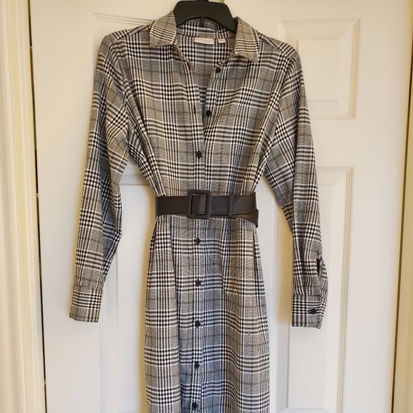 Lynda Shirtdress by Eva Mendes - Picture 2 of 4